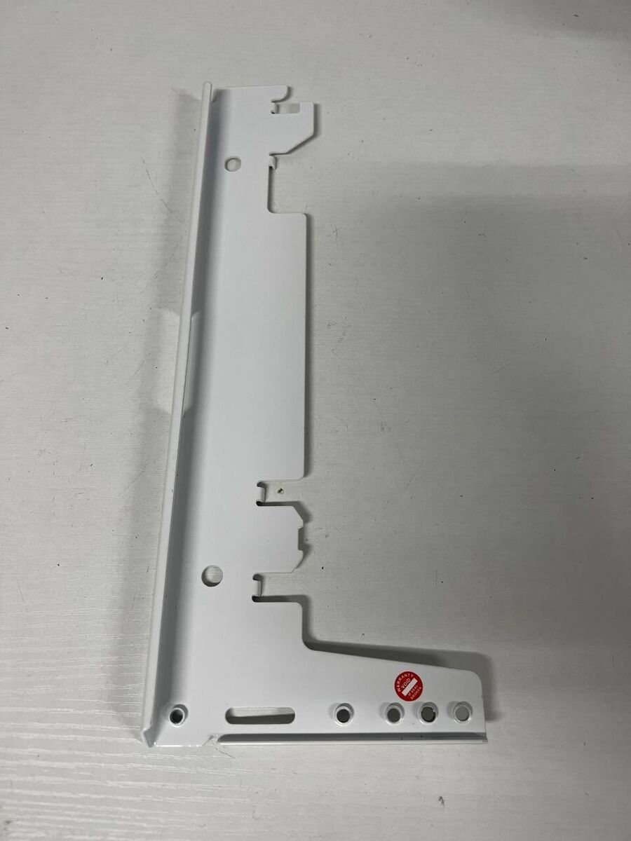 Bosch Retaining Bracket Drawer Kfx96 Frz Le - 11030660