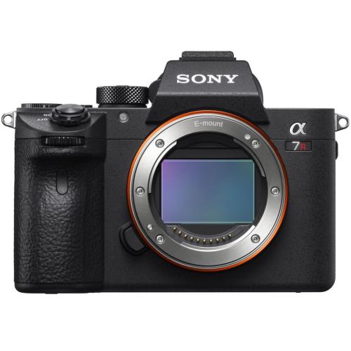 Sony ILCE7RM3 ?7R III 35 mm full-frame camera with autofocus