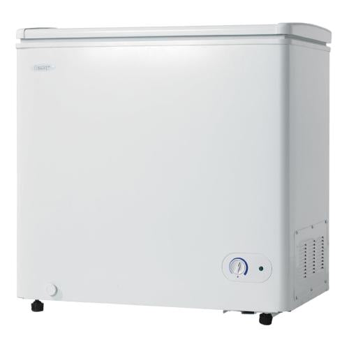 Danby DCF550W1 Chest Freezer 5.50 Cu. Ft.
