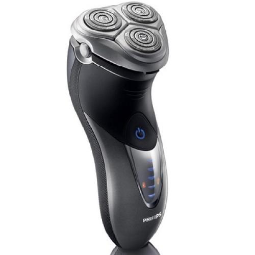 Norelco HQ8270/18 8200 Series Electric Shaver With Battery Level Indicator